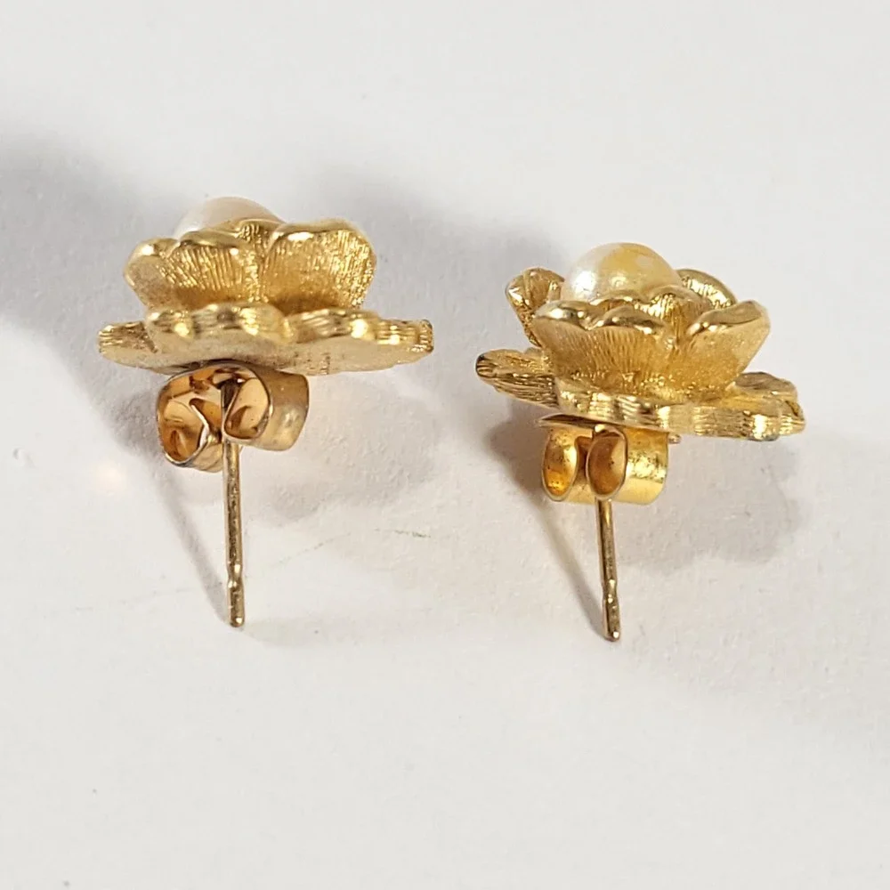Richelieu Stud Earrings Gold Tone Faux Pearl Floral Rose Vintage Jewelry